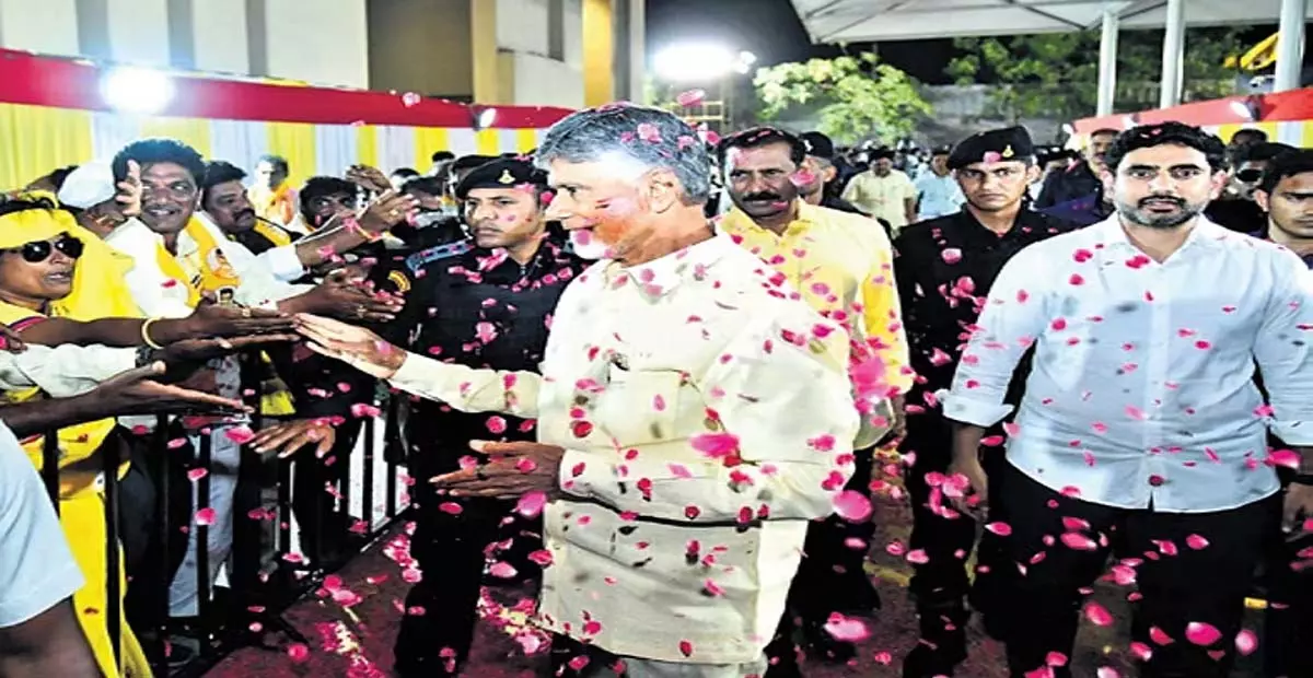 Andhra: एमएलसी चुनाव में एनडीए समर्थित उम्मीदवारों की जीत Andhra: एमएलसी चुनाव में एनडीए समर्थित उम्मीदवारों की जीत