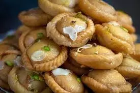 Holi Sweets Recipe: होली पर बनाएं स्वादिष्ट चंद्रकला Holi Sweets Recipe: होली पर बनाएं स्वादिष्ट चंद्रकला