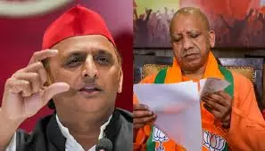 Lucknow: निवेश और बिल्डरों को लेकर तीखी बयानबाजी जारी Lucknow: निवेश और बिल्डरों को लेकर तीखी बयानबाजी जारी