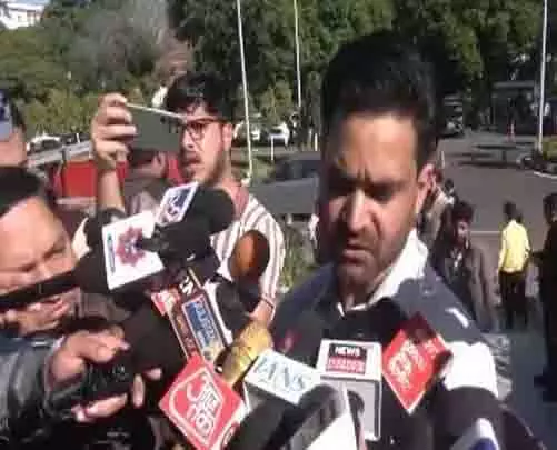 खनन गतिविधियां, बड़े पैमाने पर विकास जम्मू-कश्मीर में पारिस्थितिकी विनाश का कारण बन रहे हैं: PDP MLA खनन गतिविधियां, बड़े पैमाने पर विकास जम्मू-कश्मीर में पारिस्थितिकी विनाश का कारण बन रहे हैं: PDP MLA