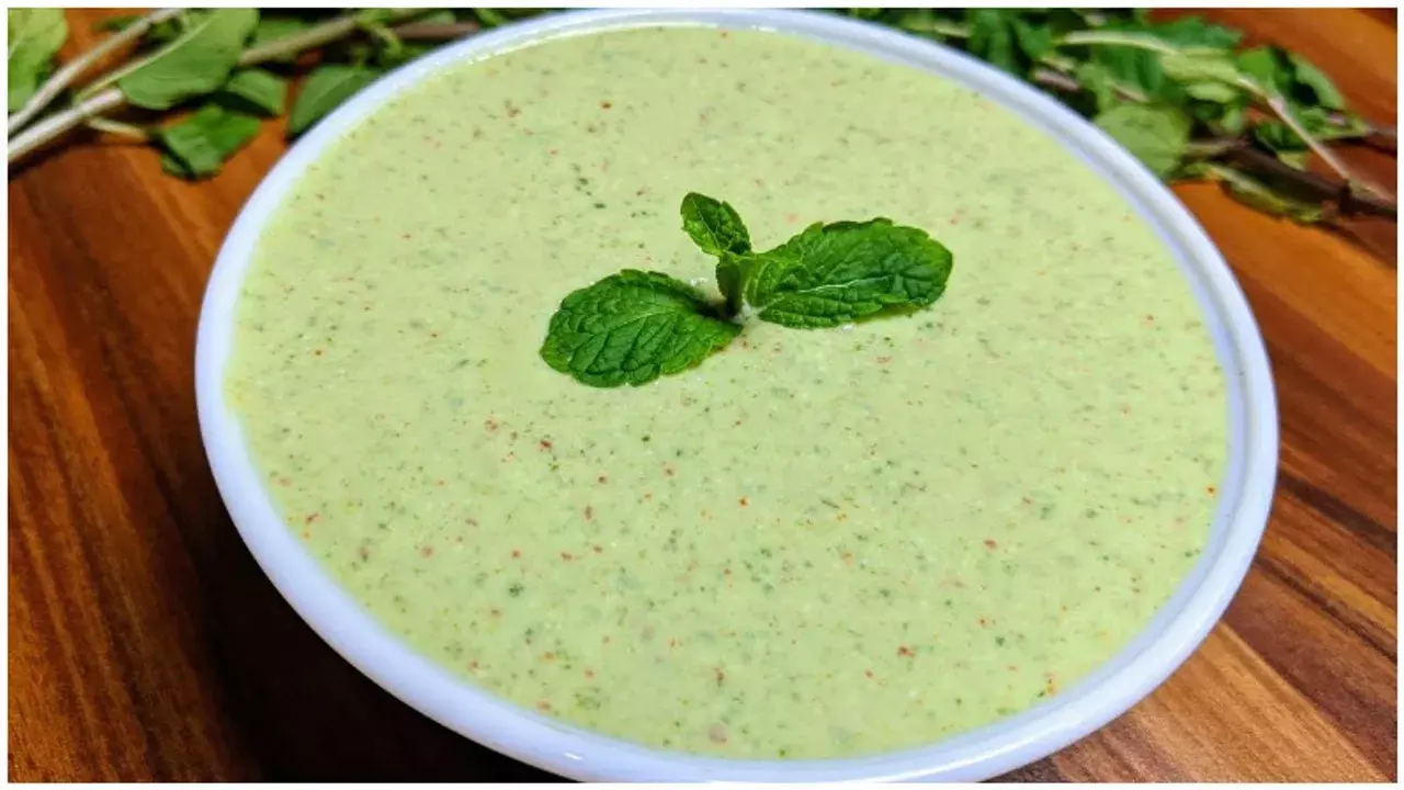 पुदीना रायता रेसिपी पुदीना रायता रेसिपी