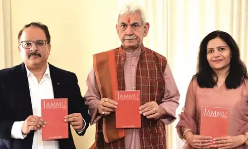 एलजी ने कई बैठकें कीं, उपलब्धि हासिल करने वालों से बातचीत की