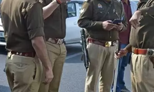 बरेली में होली और रमजान पर अनूठी पहल, 82 हजार वालंटियर सोशल मीडिया पर रखेंगे नजर बरेली में होली और रमजान पर अनूठी पहल, 82 हजार वालंटियर सोशल मीडिया पर रखेंगे नजर