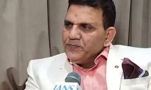 औरंगजेब को आदर्श बताने वाले अबू आजमी इतिहासकार नहीं : प्यारे खान औरंगजेब को आदर्श बताने वाले अबू आजमी इतिहासकार नहीं : प्यारे खान