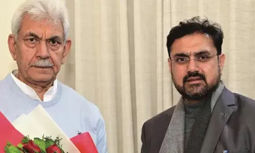 सतीश शर्मा ने एलजी सिन्हा से मुलाकात की, खेलो इंडिया शीतकालीन खेलों के लिए निमंत्रण दिया