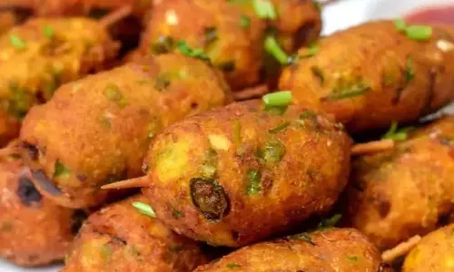 थाई स्टीम्ड कॉर्न बॉल्स रेसिपी