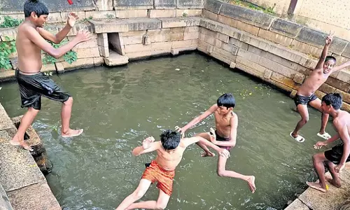 Tamil Nadu: तमिलनाडु में तापमान 39 डिग्री सेल्सियस तक पहुंचने से दिन गर्म