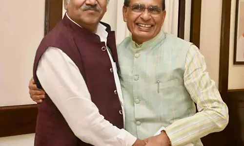 जन्मदिन की कोटिशः शुभकामनाएं! शिवराज के बर्थडे पर बृजमोहन का ट्वीट जन्मदिन की कोटिशः शुभकामनाएं! शिवराज के बर्थडे पर बृजमोहन का ट्वीट