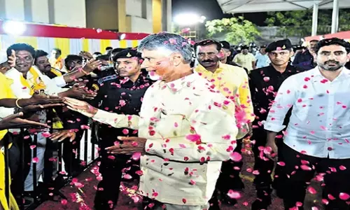 Andhra: एमएलसी चुनाव में एनडीए समर्थित उम्मीदवारों की जीत Andhra: एमएलसी चुनाव में एनडीए समर्थित उम्मीदवारों की जीत