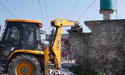 Ludhiana: दो ड्रग माफियाओं के अवैध निर्माण ध्वस्त किये गये