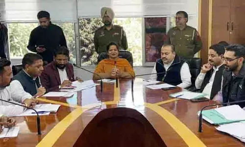 मेयर ने MC कर्मचारियों से मुलाकात की