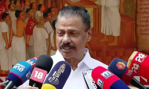 पार्टी समर्थक शराब पी सकते हैं, सदस्य और नेता शराब न पीएं : M.V. Govindan पार्टी समर्थक शराब पी सकते हैं, सदस्य और नेता शराब न पीएं : M.V. Govindan
