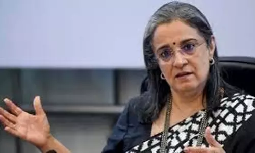 पूर्व सेबी प्रमुख बुच के खिलाफ एफआईआर दर्ज करने के आदेश पर हाईकोर्ट ने रोक लगाई
