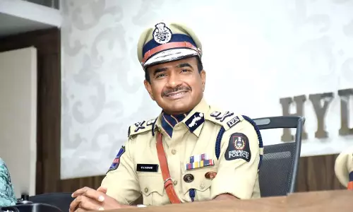 CV Anand: हैदराबाद में रात्रि पुलिस व्यवस्था को मजबूत किया CV Anand: हैदराबाद में रात्रि पुलिस व्यवस्था को मजबूत किया