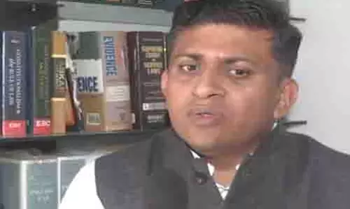 क्रिश्चियन मिशेल के वकील ने जमानत शर्तों और पासपोर्ट नवीनीकरण प्रक्रिया पर बात की क्रिश्चियन मिशेल के वकील ने जमानत शर्तों और पासपोर्ट नवीनीकरण प्रक्रिया पर बात की