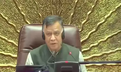 थूकने की घटना के बाद UP विधानसभा ने पान-मसाला, गुटखा पर प्रतिबंध लगाया थूकने की घटना के बाद UP विधानसभा ने पान-मसाला, गुटखा पर प्रतिबंध लगाया