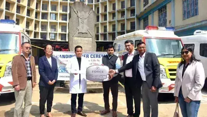 Nagaland : जिला अस्पताल मोन को एनटीपीसी द्वारा वित्तपोषित एम्बुलेंस, शव वाहन मिले Nagaland : जिला अस्पताल मोन को एनटीपीसी द्वारा वित्तपोषित एम्बुलेंस, शव वाहन मिले