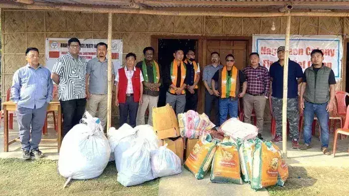Nagaland : भाजपा दीमापुर ने अग्नि पीड़ितों को सहायता राशि दी