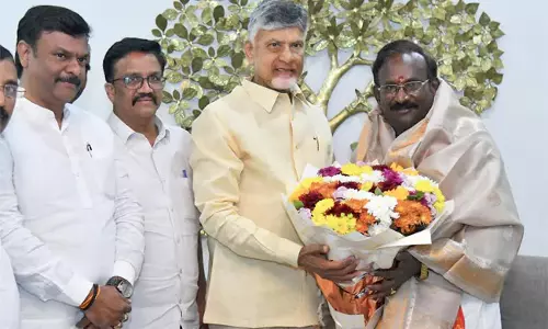Andhra: एमएलसी गाडे श्रीनिवासुलु नायडू ने सीएम चंद्रबाबू से मुलाकात की