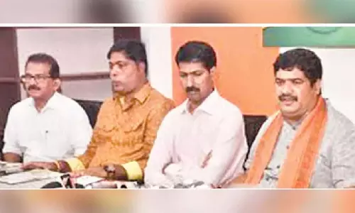 धार्मिक आयोजन में तनावपूर्ण गतिरोध के बाद MLA कामथ समेत 11 अन्य पर मामला दर्ज धार्मिक आयोजन में तनावपूर्ण गतिरोध के बाद MLA कामथ समेत 11 अन्य पर मामला दर्ज