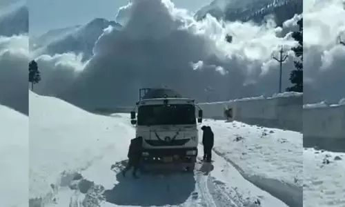 जम्मू-कश्मीर के Sonamarg में हिमस्खलन