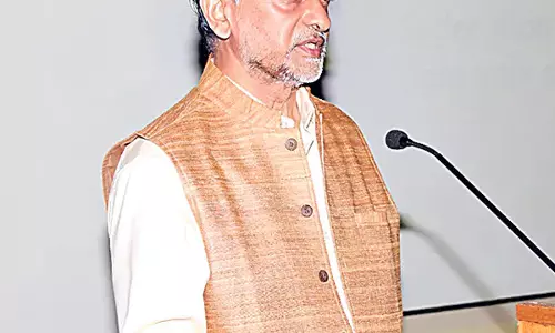 Telangana: चावल की नई किस्मों से यूरिया का उपयोग कम होगा Telangana: चावल की नई किस्मों से यूरिया का उपयोग कम होगा