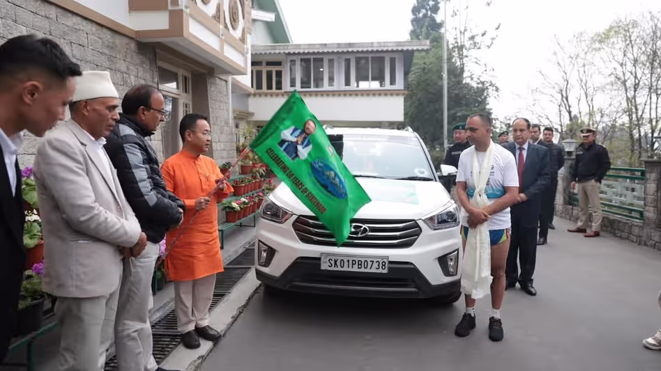 Sikkim के मुख्यमंत्री ने 29 राज्यों को कवर करने वाली Sikkim के मुख्यमंत्री ने 29 राज्यों को कवर करने वाली