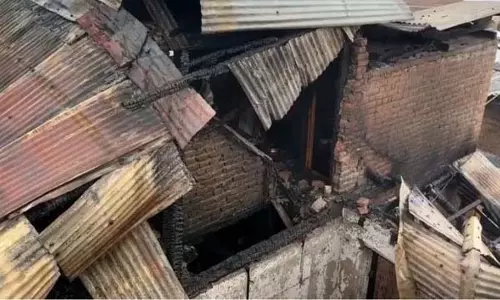 Shopian में 14 इमारतें जलकर खाक
