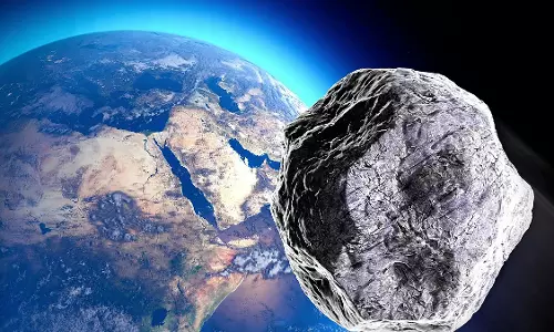 NASA ने पृथ्वी की ओर तेज़ी से बढ़ रहे 460-फुट के एस्टेरॉइड के बारे में चेतावनी जारी की NASA ने पृथ्वी की ओर तेज़ी से बढ़ रहे 460-फुट के एस्टेरॉइड के बारे में चेतावनी जारी की