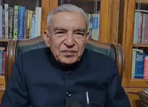 मणिशंकर अय्यर के खिलाफ हुए कांग्रेसी, बयान को बता रहे बेतुका मणिशंकर अय्यर के खिलाफ हुए कांग्रेसी, बयान को बता रहे बेतुका