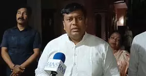 जादवपुर यूनिवर्सिटी की घटना पर केंद्रीय मंत्री मजूमदार बोले, माकपा को फायदा पहुंचाने के लिए किया गया नाटक जादवपुर यूनिवर्सिटी की घटना पर केंद्रीय मंत्री मजूमदार बोले, माकपा को फायदा पहुंचाने के लिए किया गया नाटक