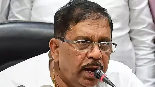 बांग्लादेश और पाकिस्तान से आए 137 प्रवासियों को जल्द ही वापस भेजा जाएगा: G. Parameshwara बांग्लादेश और पाकिस्तान से आए 137 प्रवासियों को जल्द ही वापस भेजा जाएगा: G. Parameshwara