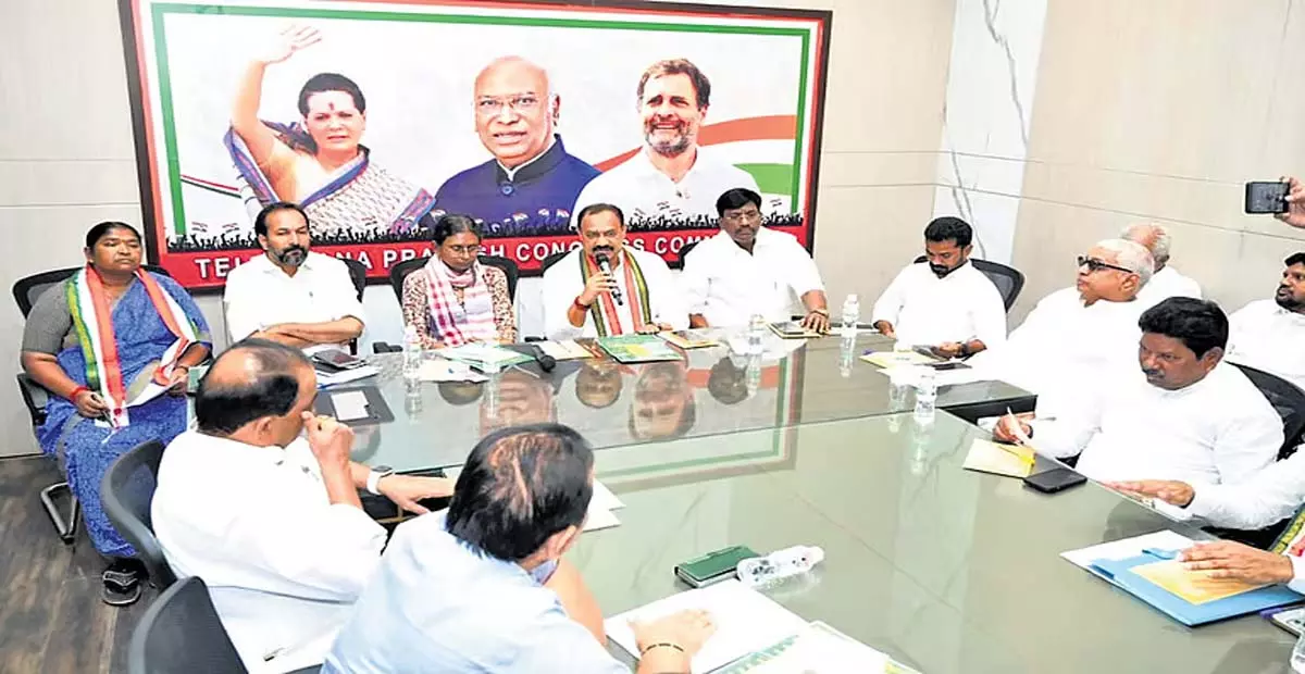 Telangana: सीएम रेवंत रेड्डी के एआईसीसी के शीर्ष अधिकारियों से मिलने की संभावना Telangana: सीएम रेवंत रेड्डी के एआईसीसी के शीर्ष अधिकारियों से मिलने की संभावना