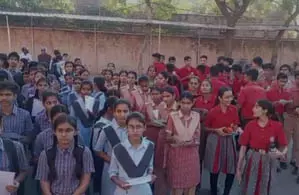 जोधपुर में बोर्ड की परीक्षाओं को लेकर कड़े इंतजाम, 88 हजार 920 परीक्षार्थी हो रहे शामिल जोधपुर में बोर्ड की परीक्षाओं को लेकर कड़े इंतजाम, 88 हजार 920 परीक्षार्थी हो रहे शामिल