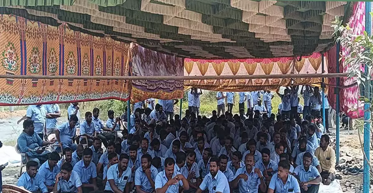 Tamil Nadu: सीपीएम ने सैमसंग विवाद में तमिलनाडु सरकार से हस्तक्षेप करने की मांग की Tamil Nadu: सीपीएम ने सैमसंग विवाद में तमिलनाडु सरकार से हस्तक्षेप करने की मांग की