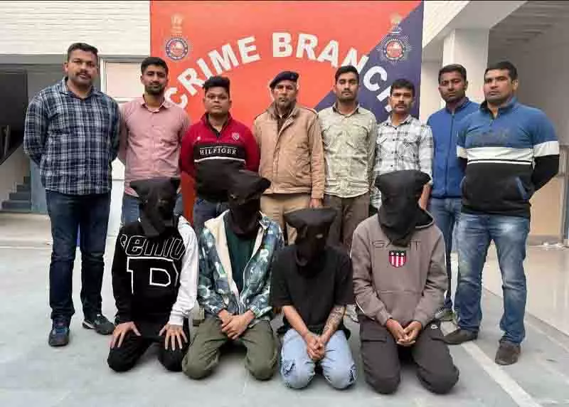 Chandigarh पुलिस के शिकंजे में रेवाड़ी की महिला समेत पांच ड्रग तस्कर Chandigarh पुलिस के शिकंजे में रेवाड़ी की महिला समेत पांच ड्रग तस्कर