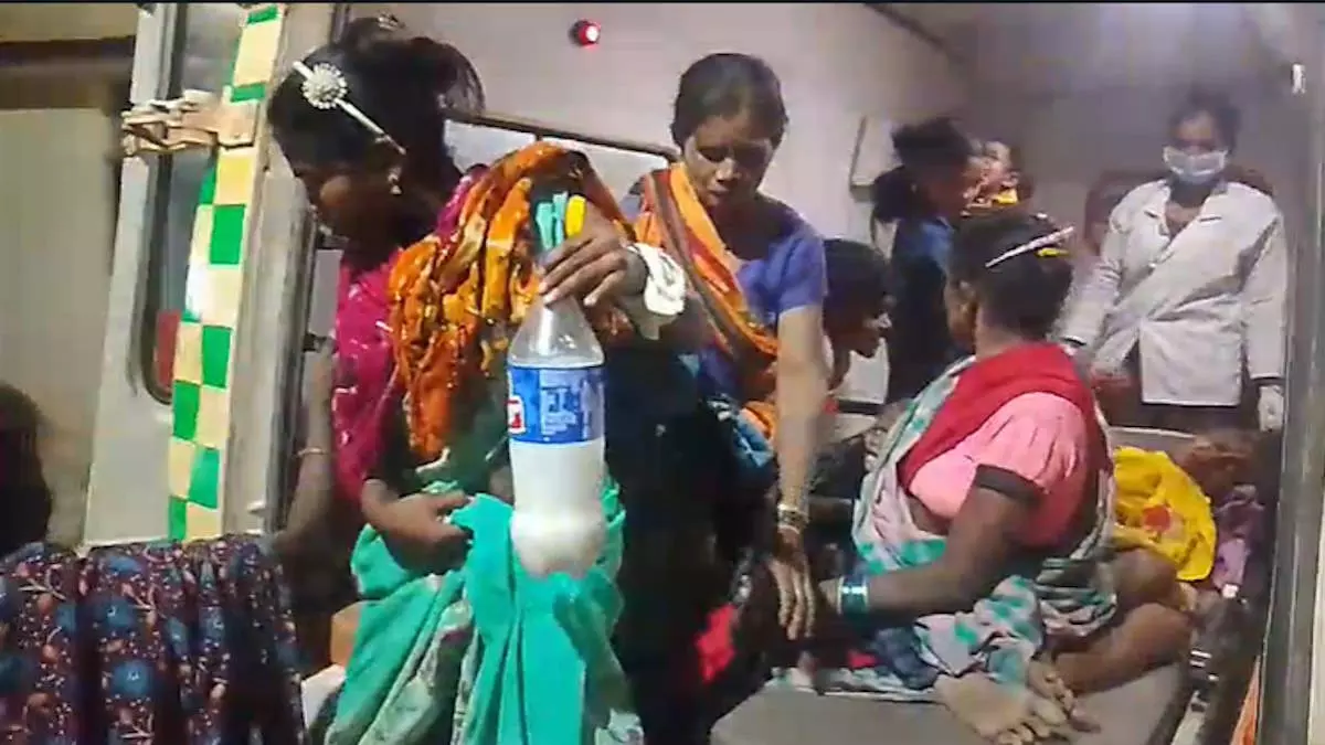नारायणपुर सड़क हादसे के घायलों को तत्काल नहीं मिला स्वास्थ्य सुविधा नारायणपुर सड़क हादसे के घायलों को तत्काल नहीं मिला स्वास्थ्य सुविधा