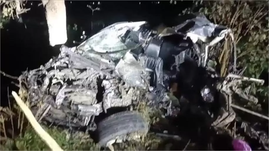 Punjab: भीषण हादसा, मंजर देख हर कोई सहम गया, 3 की मौके पर ही मौत Punjab: भीषण हादसा, मंजर देख हर कोई सहम गया, 3 की मौके पर ही मौत