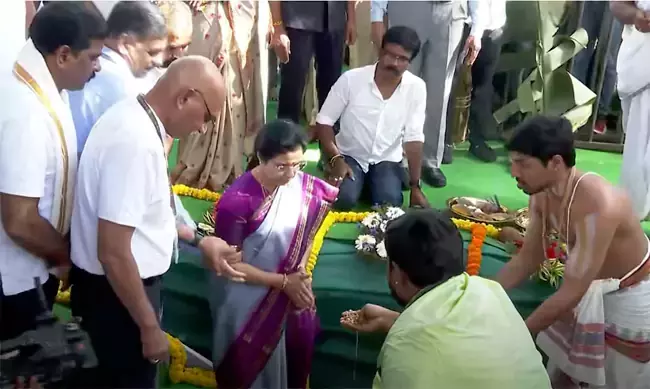 नारा भुवनेश्वरी ने विजयवाड़ा में NTR ट्रस्ट भवन की आधारशिला रखी नारा भुवनेश्वरी ने विजयवाड़ा में NTR ट्रस्ट भवन की आधारशिला रखी