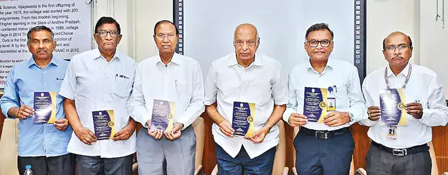 Andhra: सिद्धार्थ शैक्षणिक संस्थान का स्वर्ण जयंती समारोह 7 से Andhra: सिद्धार्थ शैक्षणिक संस्थान का स्वर्ण जयंती समारोह 7 से