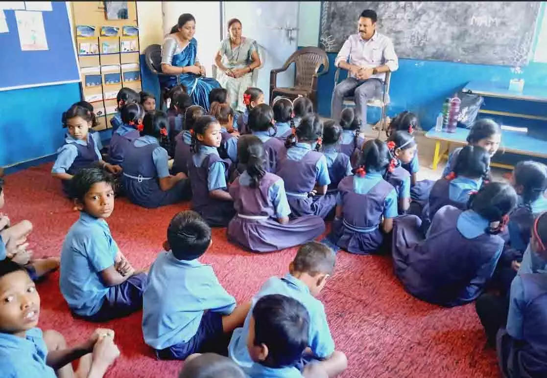 महासमुंद : एसडीएम बागबाहरा ने किया स्कूलों और छात्रावास का निरीक्षण महासमुंद : एसडीएम बागबाहरा ने किया स्कूलों और छात्रावास का निरीक्षण