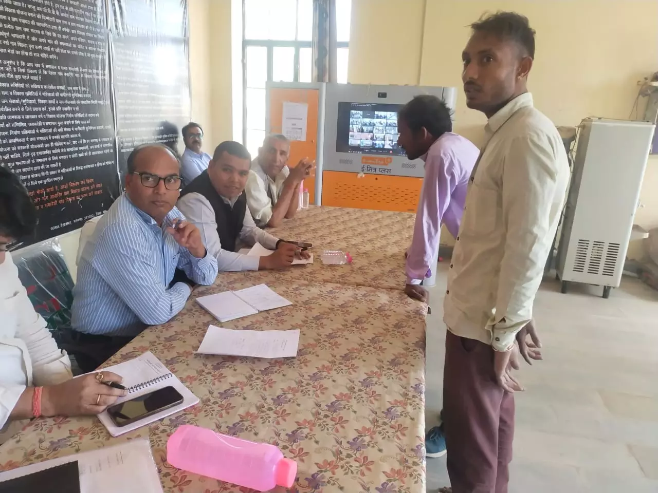 Churu: जिला कलेक्टर अभिषेक सुराणा ने जिले के रतनगढ़ उपखंड की सांगासर में आयोजित Churu: जिला कलेक्टर अभिषेक सुराणा ने जिले के रतनगढ़ उपखंड की सांगासर में आयोजित