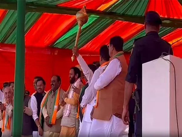 CM नायब सिंह सैनी ने पानीपत में भाजपा के पन्ना प्रमुखों को संबोधित किया CM नायब सिंह सैनी ने पानीपत में भाजपा के पन्ना प्रमुखों को संबोधित किया