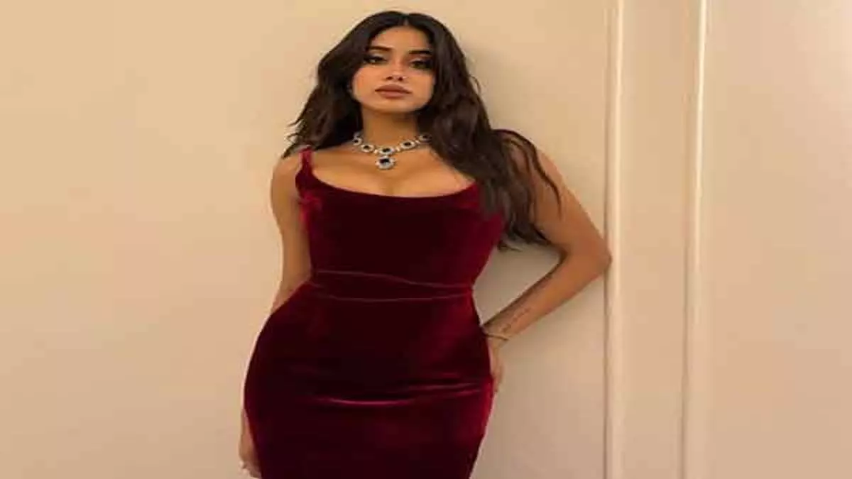 वरुण धवन, सिद्धार्थ मल्होत्रा, बी-टाउन सेलेब्स ने जान्हवी कपूर को जन्मदिन की शुभकामनाएं दीं वरुण धवन, सिद्धार्थ मल्होत्रा, बी-टाउन सेलेब्स ने जान्हवी कपूर को जन्मदिन की शुभकामनाएं दीं