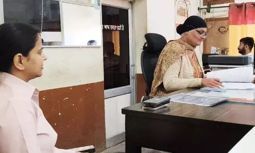 सरकार की सख्ती के बाद तहसीलदारों ने धरना समाप्त किया