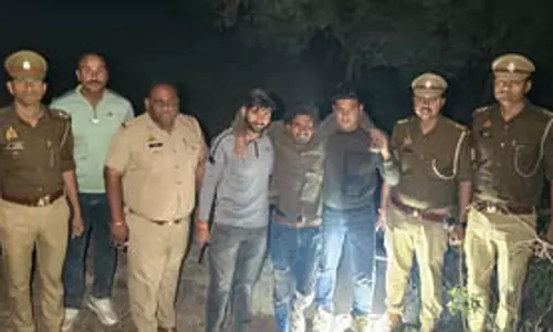 ग्रेटर नोएडा: पुलिस के साथ मुठभेड़ में 25 हजार का इनामी बदमाश गिरफ्तार ग्रेटर नोएडा: पुलिस के साथ मुठभेड़ में 25 हजार का इनामी बदमाश गिरफ्तार