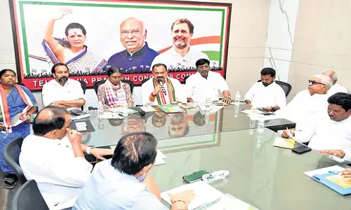 Telangana: सीएम रेवंत रेड्डी के एआईसीसी के शीर्ष अधिकारियों से मिलने की संभावना