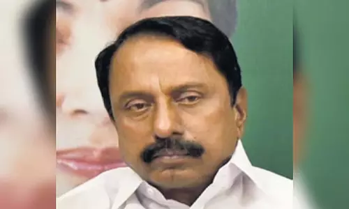 Tamil Nadu: अन्नाद्रमुक के के ए सेंगोट्टियन से सवाल पूछने पर एक व्यक्ति की पिटाई