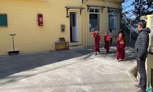 नामग्याल मठ में Dalai Lama की लंबी आयु के लिए प्रार्थना की गई, प्रसिद्ध अभिनेता रिचर्ड गेरे भी शामिल हुए