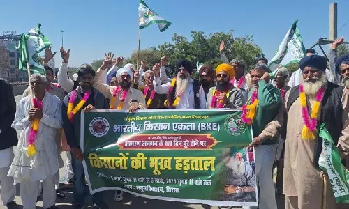 दल्लेवाल के अनशन के 100 दिन पूरे होने पर सिरसा में किसान भूख हड़ताल पर दल्लेवाल के अनशन के 100 दिन पूरे होने पर सिरसा में किसान भूख हड़ताल पर